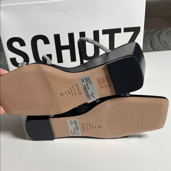 Schutz Lauryn Schutz Lauryn Crystal
Strappy Wedge Sandal - Picture 9 of 14